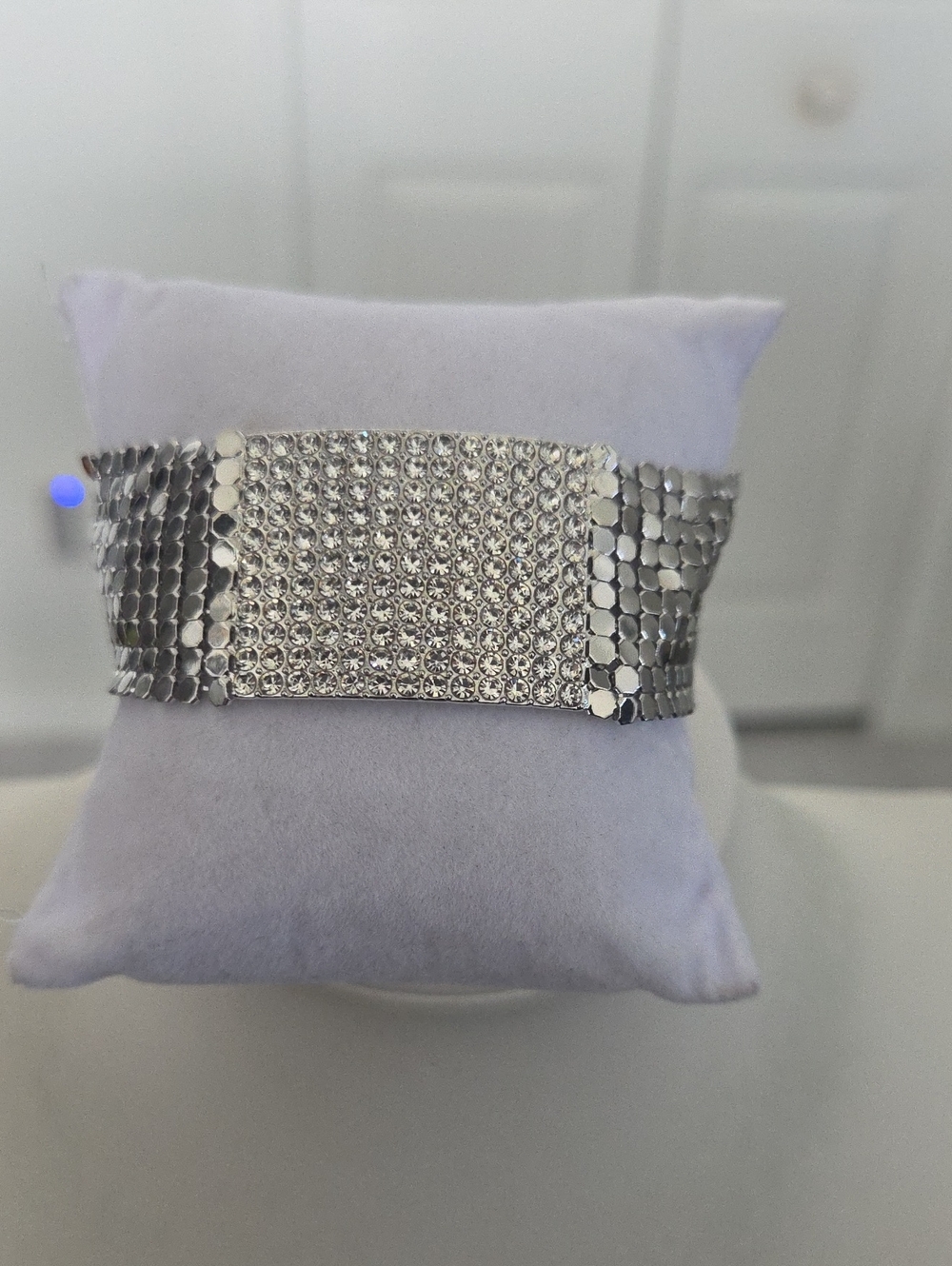 Paparazzi Disco Dame White Bracelet NWT